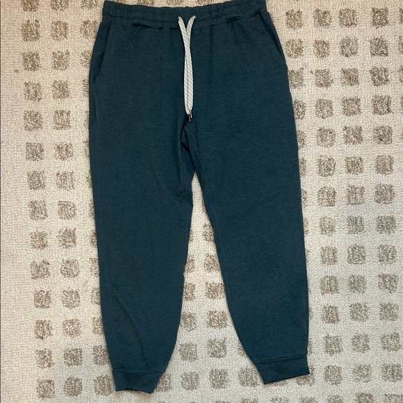 Vuori Performance Jogger Stone Blue - Picture 1 of 3